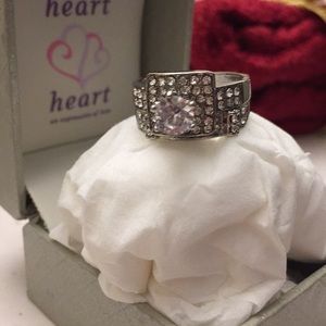 Silver tone luxury  jewelry